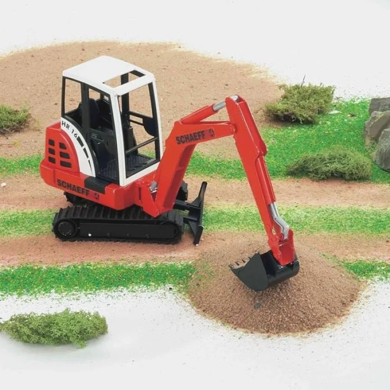 Bruder 2432 Minibager SCHAEFF HR 16