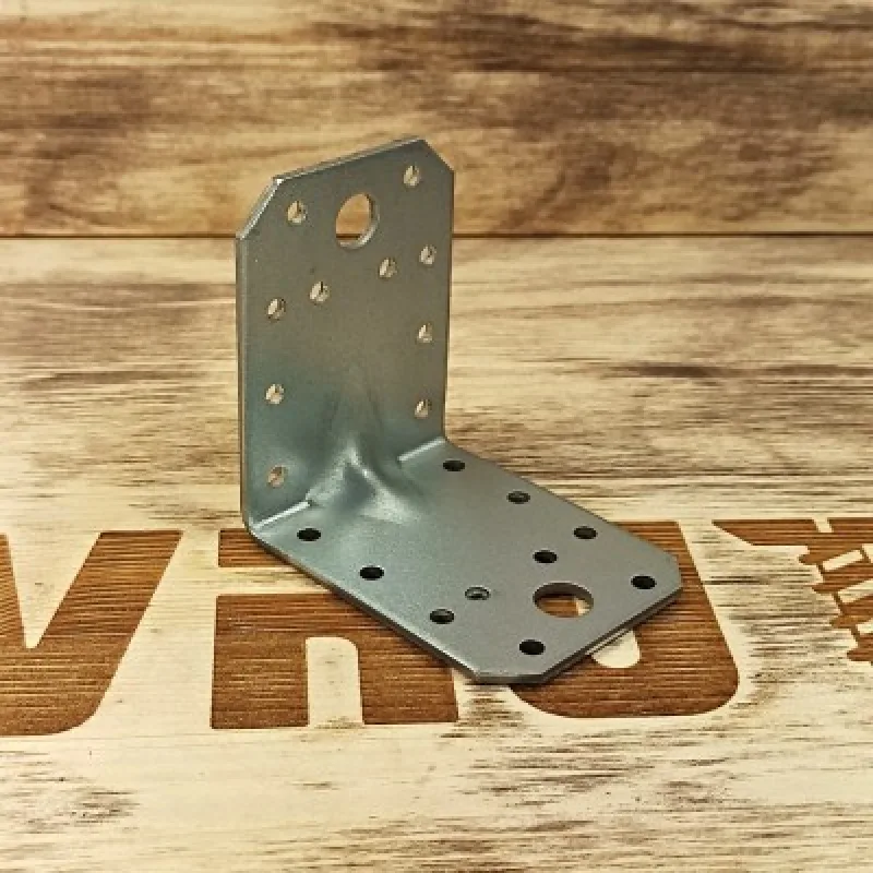 Uholník s prelisom 70x70x55mm