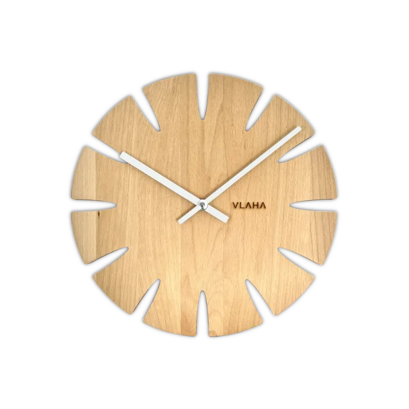VLAHA Přírodní bukové hodiny vyrobené v Čechách se stříbrnými ručkami ⌀32,5cm s vůní dřeva VCT1010