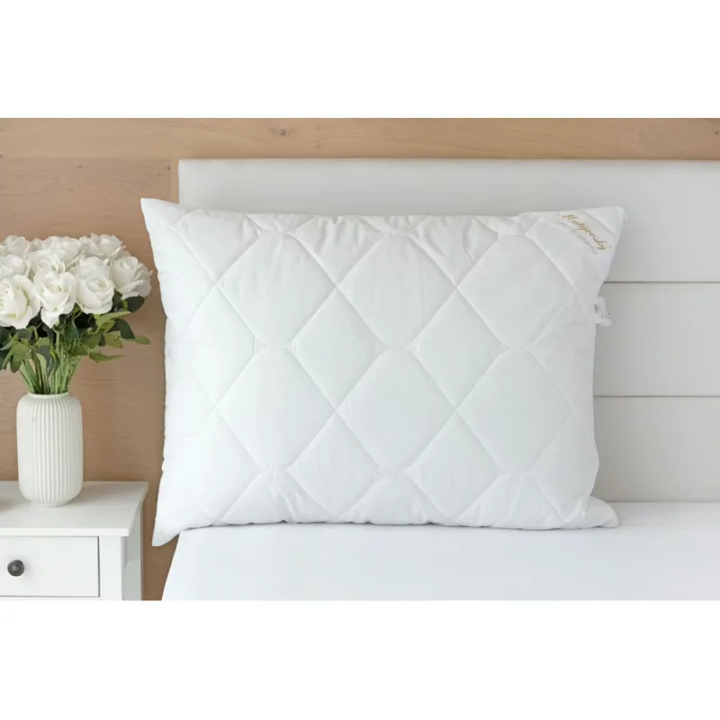 Vankúš Cornis 70x90 cm