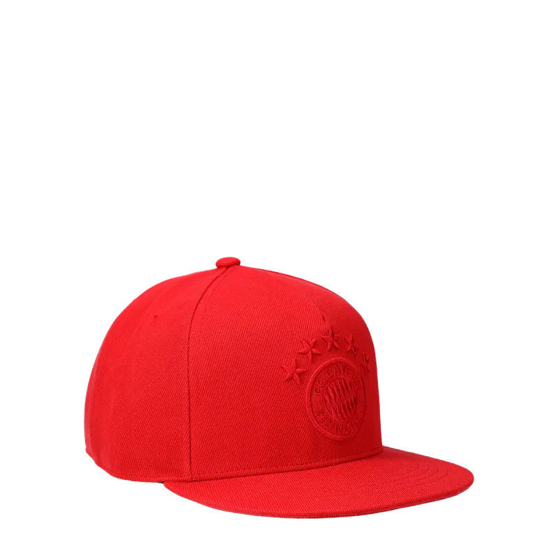 FC Bayern München - Bayern Mníchov šiltovka červená - SKLADOM