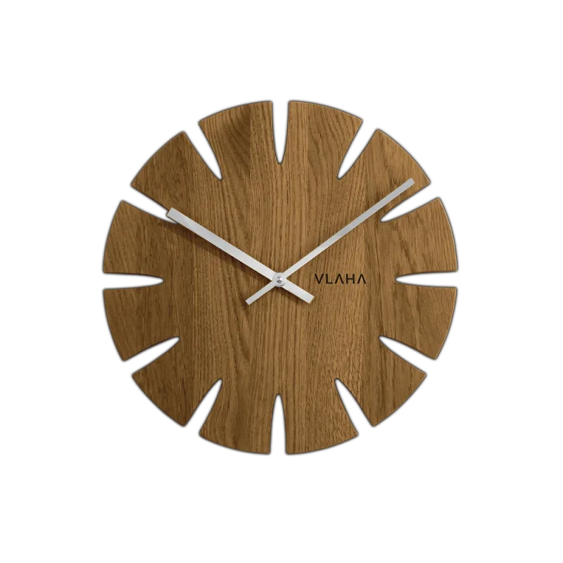 VLAHA Dubové hodiny vyrobené v Čechách se stříbrnými ručkami VCT1014