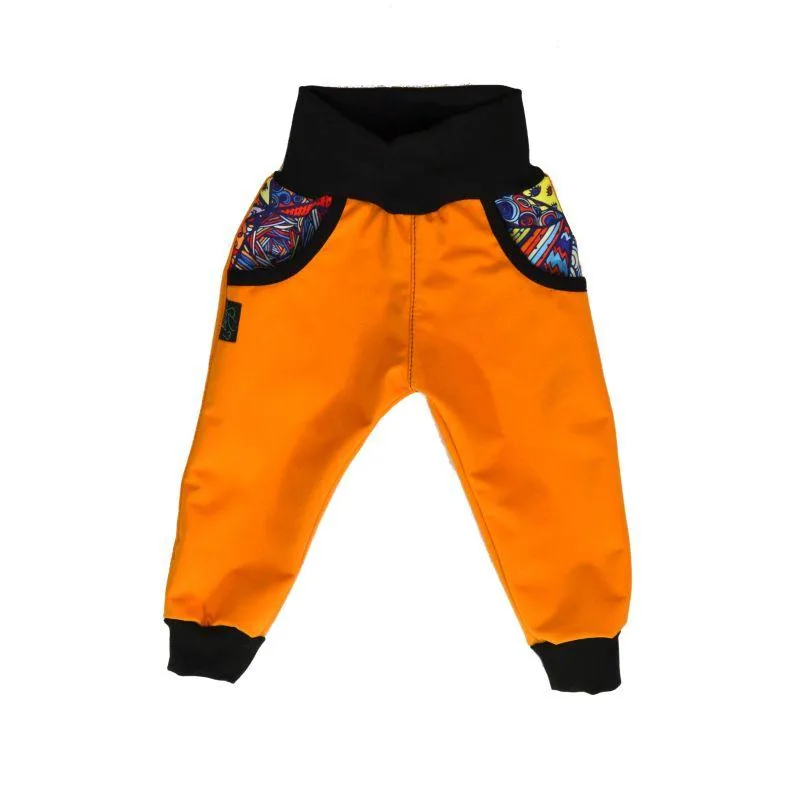 Detské nohavice softshellové rastúce - med/bláznivé trojuholníky veľ. 140-152