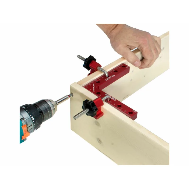 Uholník pravouhlý so svorkami, 140x140mm, 4 svorky, FORTUM