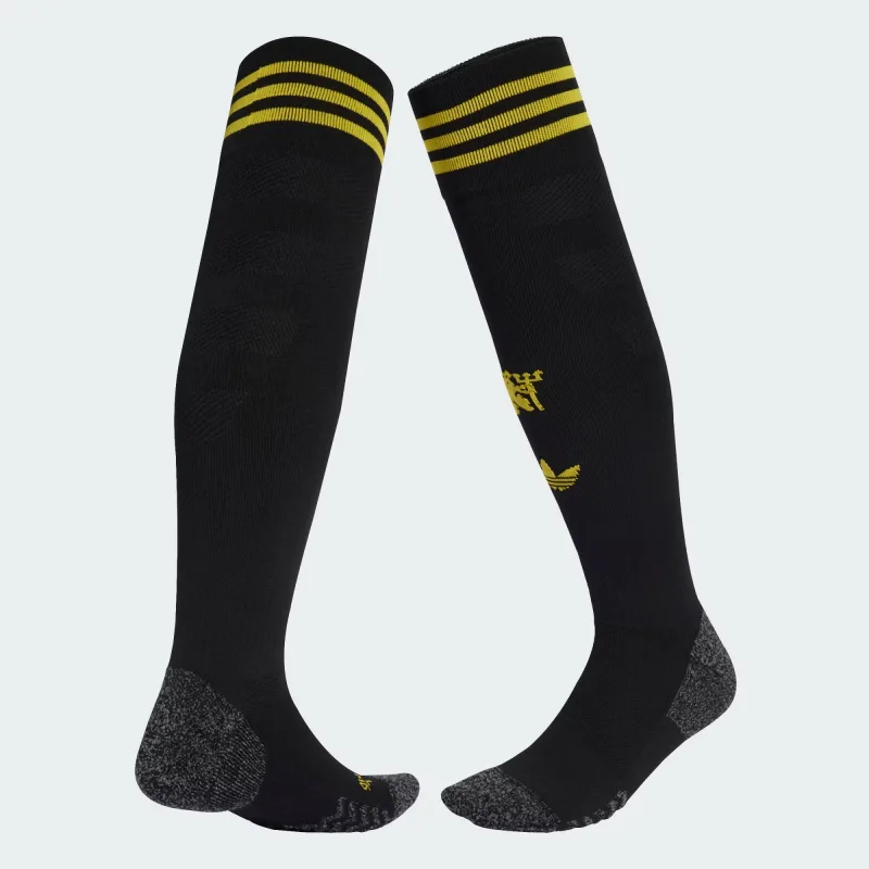 Adidas Manchester United štucne (2025-2026) tretie