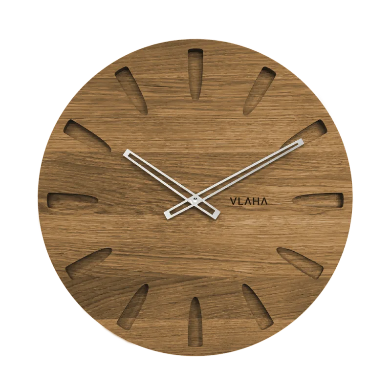 Velké dubové hodiny VLAHA vyrobené v Čechách se stříbrnými ručkami VCT1021
