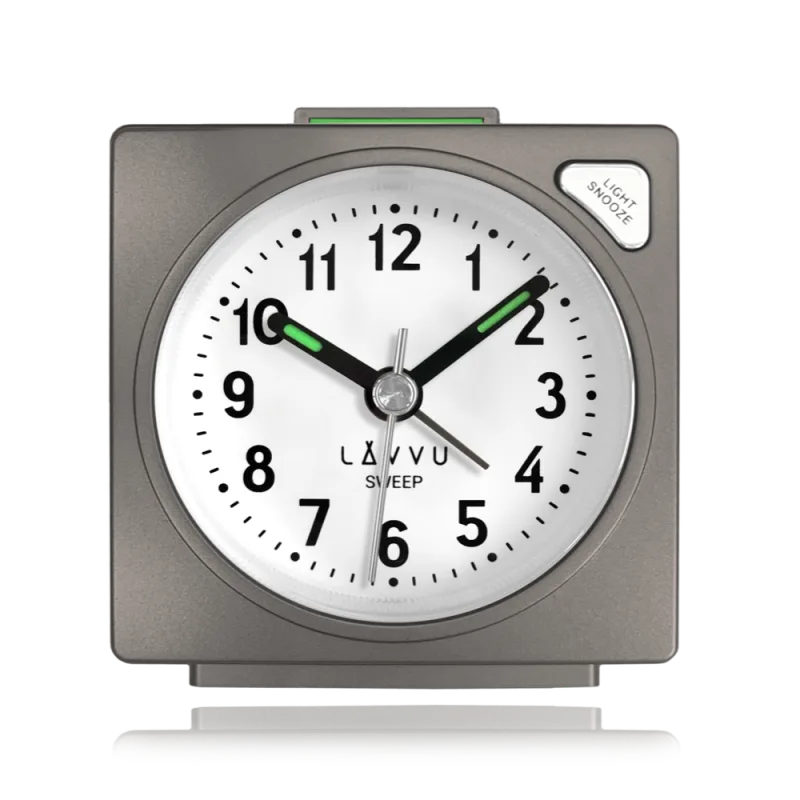 LAVVU Budík SWEEP s plynulým chodem v mosazné barvě - 3 ROKY ZÁRUKA! LAS3045