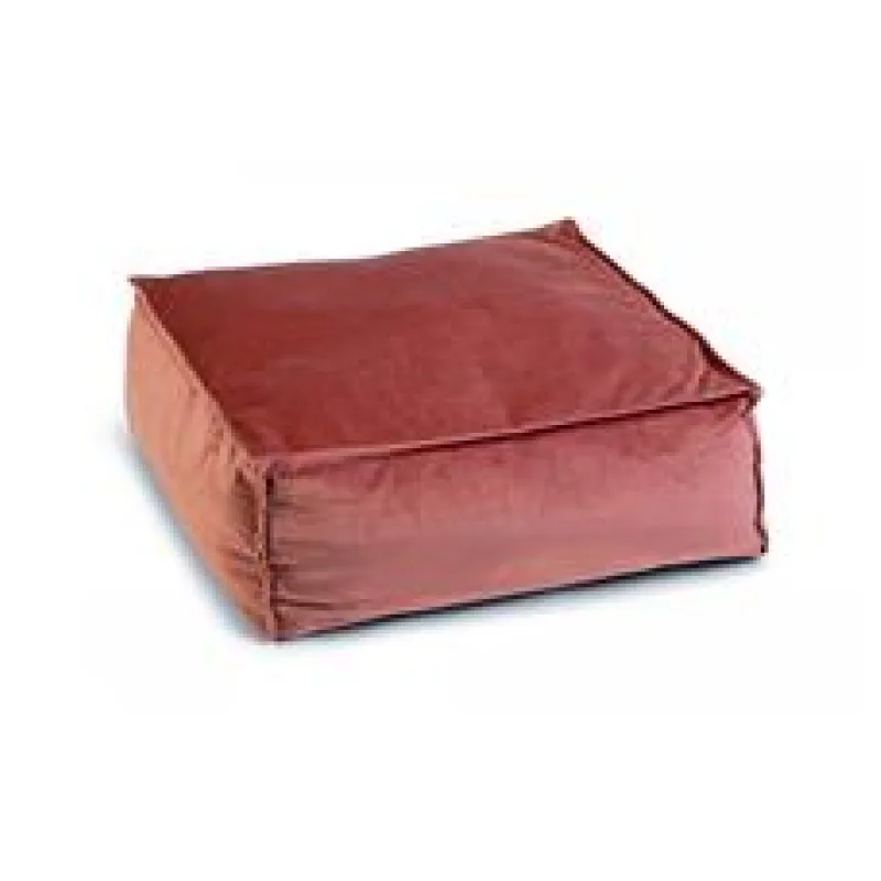 Designed by Lotte Polštář Velveti pro kočky růžový 50x50x20cm