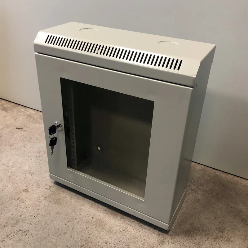 10" rack jednodielny 9U/ 140 DATACOM Šedý Skl. dv. 7022