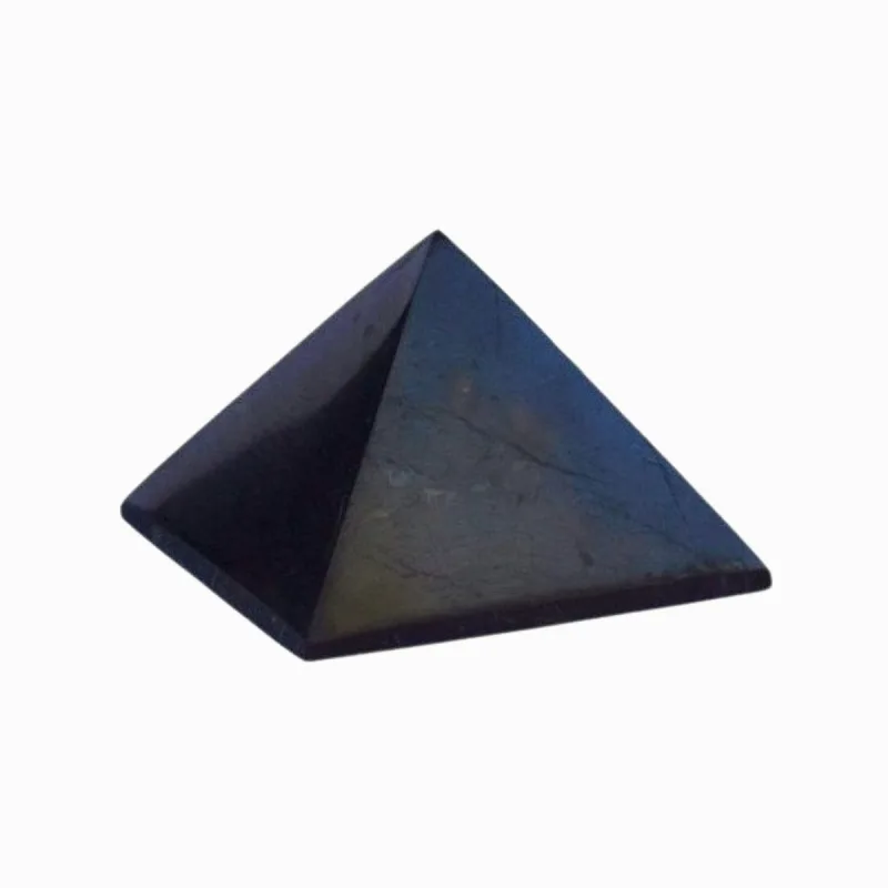Šungitové kamene Šungit pyramída Veľkosť: 6 cm