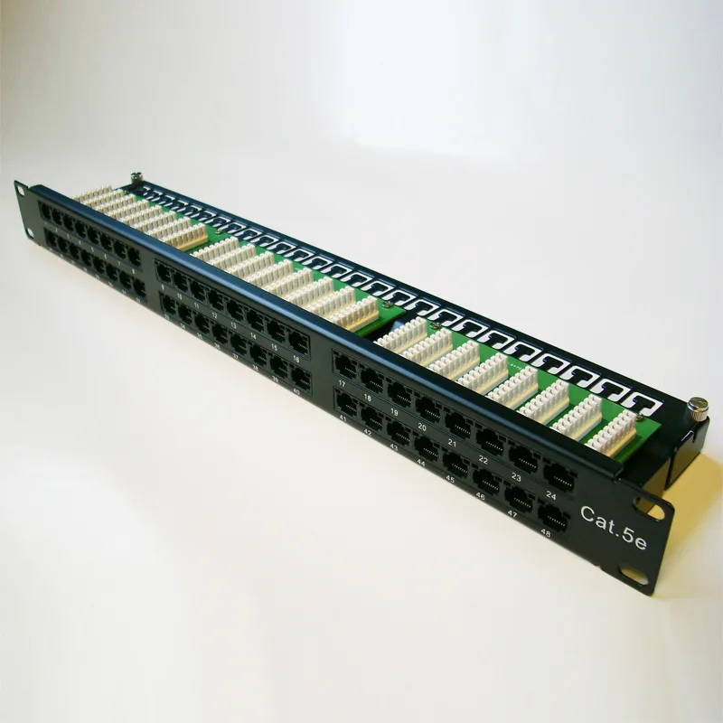 DATACOM Patch panel 48p. Cat5e 1U BK 8x6p. Modul, UTP, 19" 3004