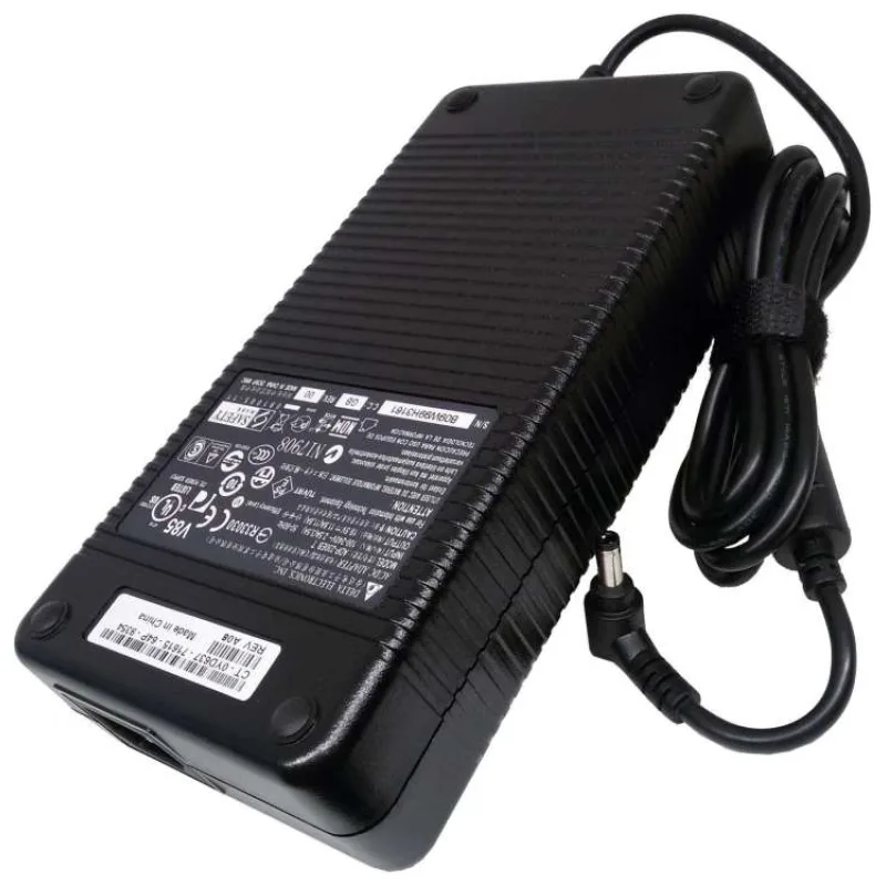 Napájecí adaptér MSI 230W 19,5V (vč. síť.šňůry) (77011241)