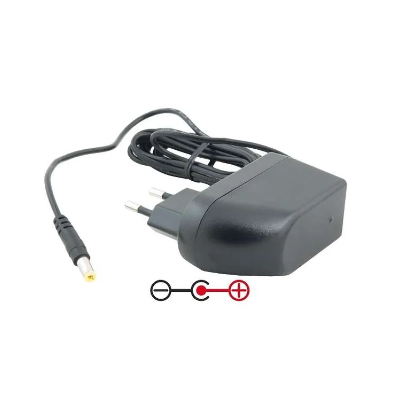 Avacom Napájecí adaptér univerzální 12V 2A 24W konektor 5,5mm x 2,1mm plus pól uprostřed (NAAC-12V2A-5521N)