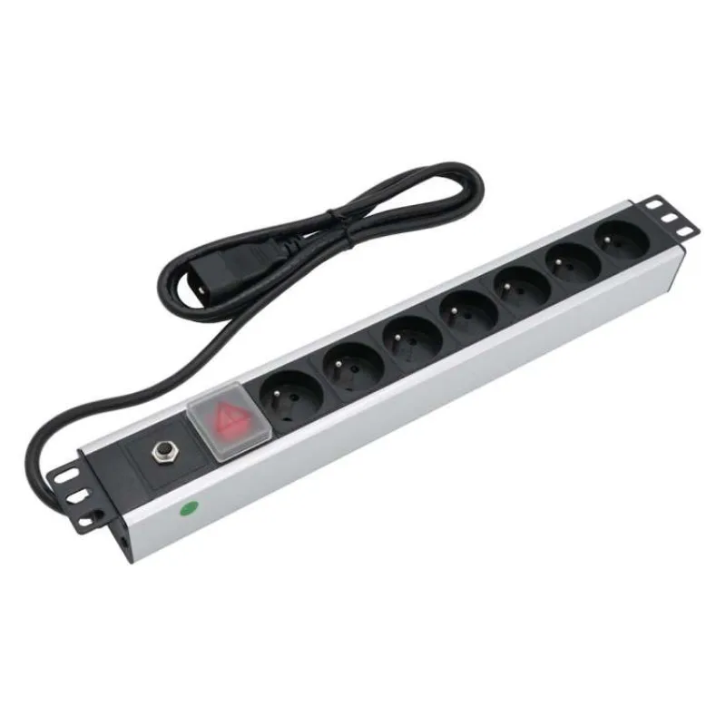 XtendLan 19'' rozvodný panel 7x 230V, ČSN, s proudovou ochranou, vypínačem a koncovkou 16A/C20 (ZASUVKA7N19-C20)