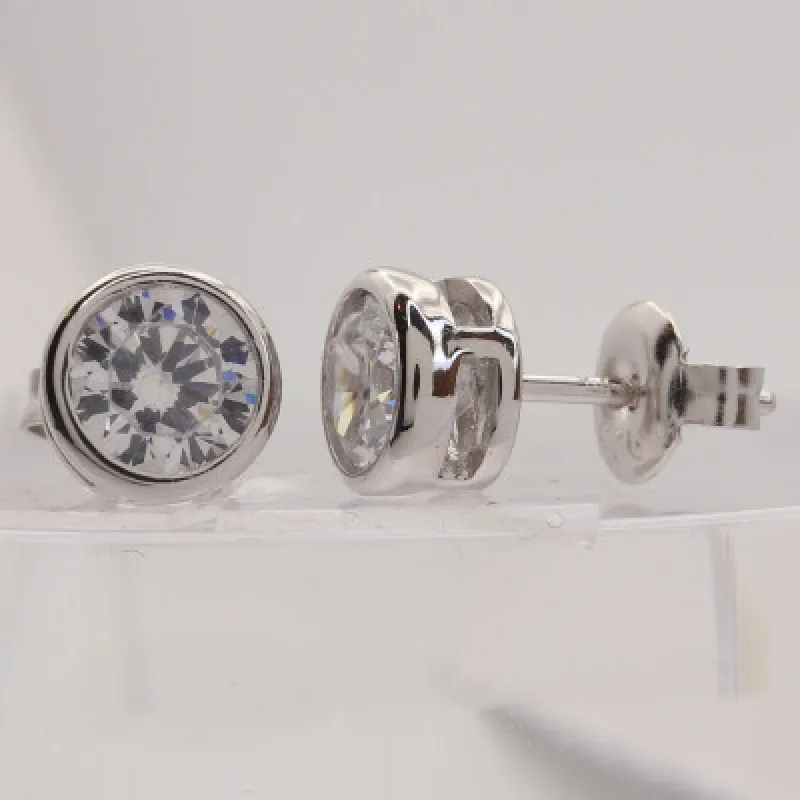 Strieborné náušnice na puzety KA E3923