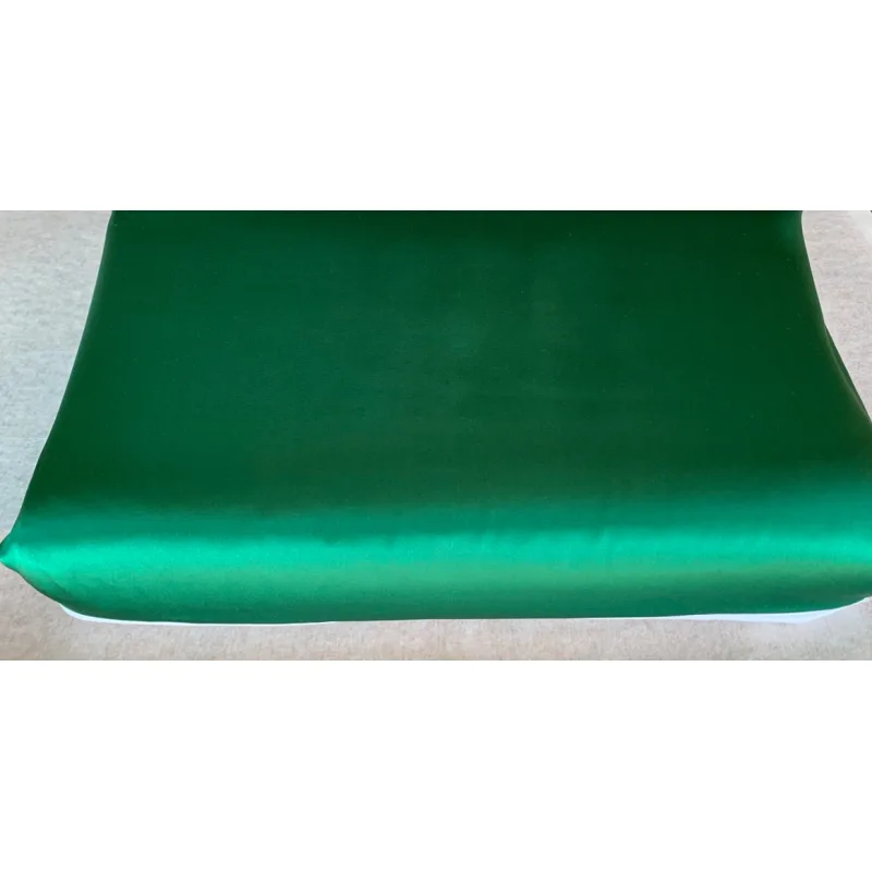 Nopala povlak na anatomický polštář, morušové hedvábí rozměr 60x43x11, barva smaragdově zelená