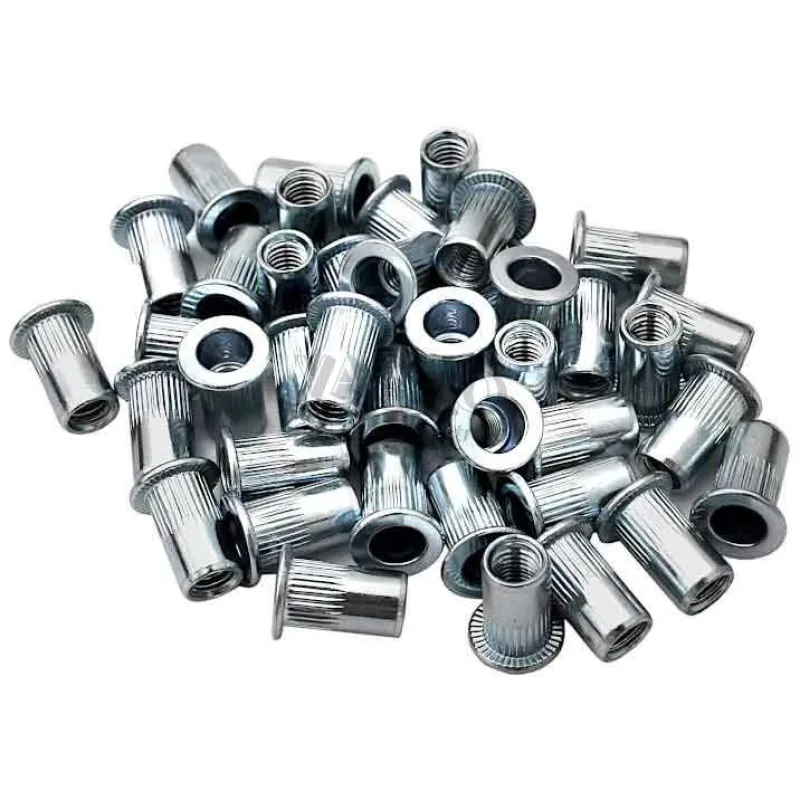 Sada maticových nitov M4 x 10 mm, 50 ks