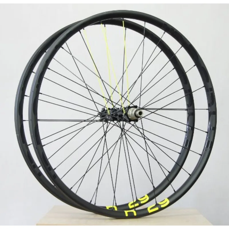 Zapletená kola KASTAR K27 Ultra light galusková