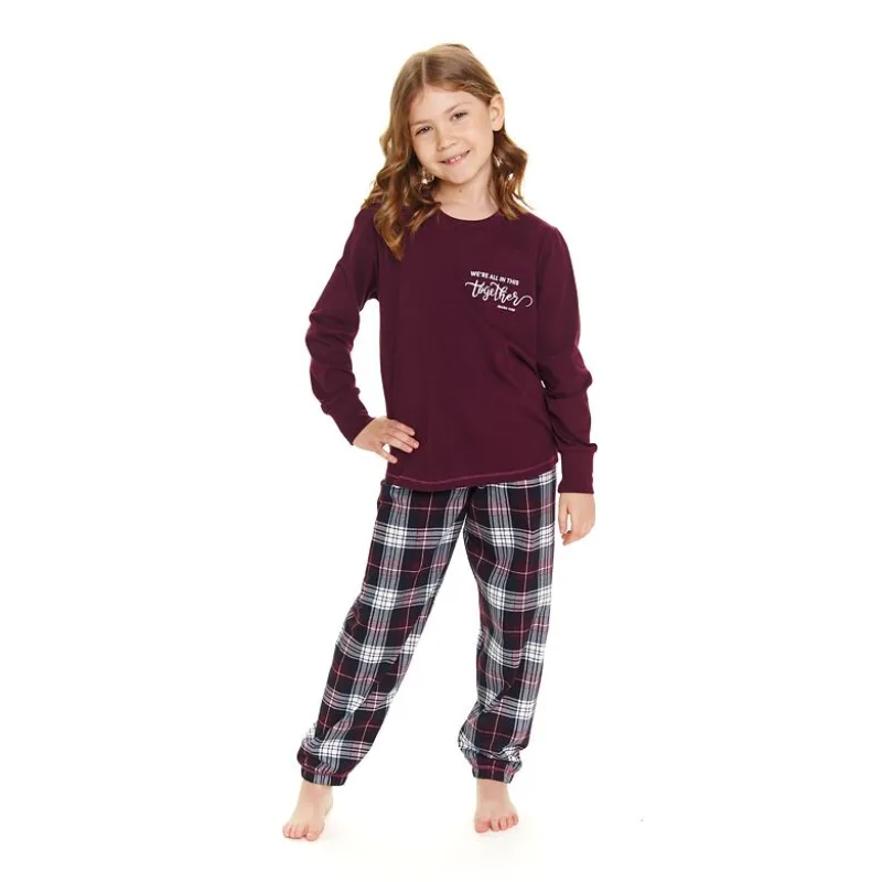 Detské pyžamo Toget bordové s nápisom 110/116