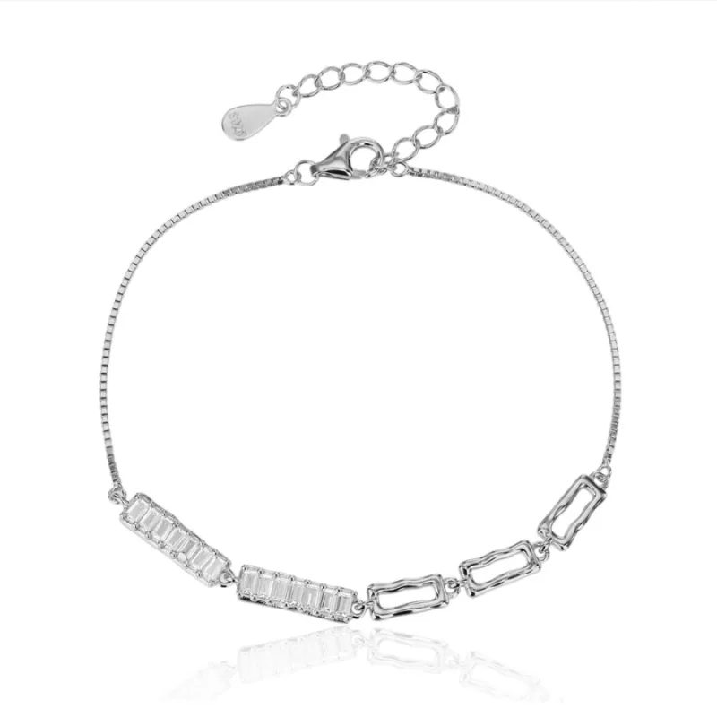 Strieborný náramok so zirkónmi JVD SVLB0555XJ6BI18