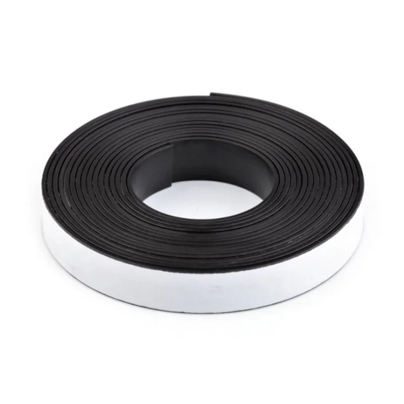 Playbox magnetická lepící páska 5 m x 12,5 mm