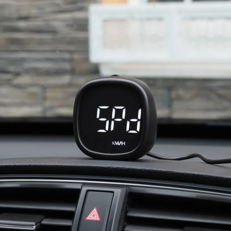 Palubní DISPLEJ s vysokou viditelností, GPS měřič rychlosti se137.1