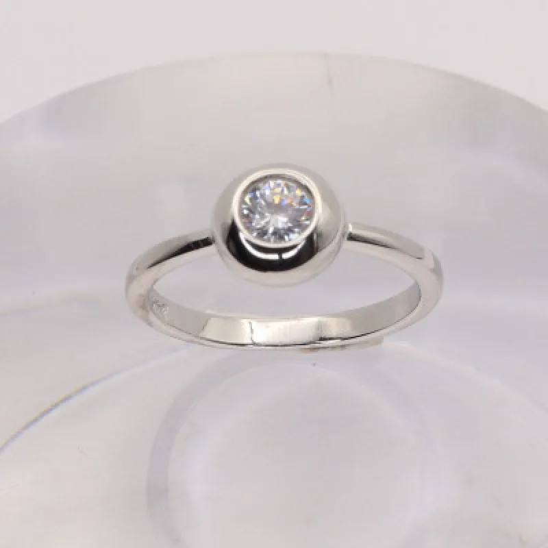 Strieborný prsteň s kameňom KA R3173, 57