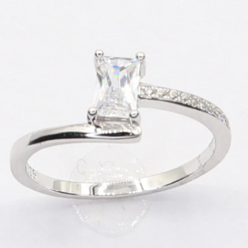 Strieborný prsteň s kameňom KA R3282, 60