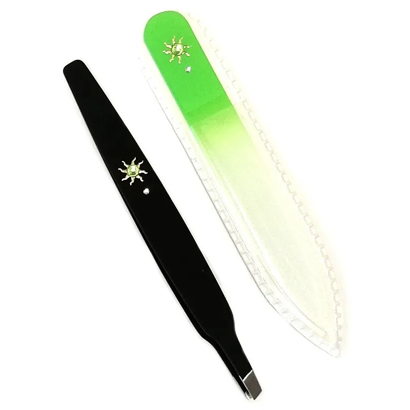 BOHEMIA CRYSTAL SET Swarovski - zelený sklenený pilník 90mm + čierna šikmá pinzeta 97mm