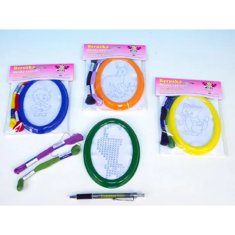 Vyšívací rámček na zavesenie predloha, 2 priadze asst 4 druhy v sáčku 15x16x4cm