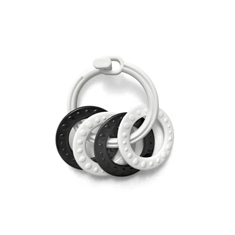 Profibaby Krúžky so 4 tvarmi plast čiernobiele 2 druhy v sáčku 0m+