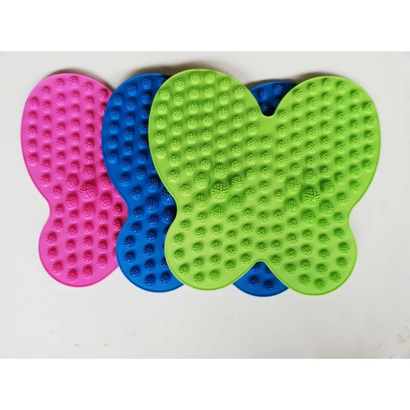 UNISON Podložka na masáž nôh plast 36x38cm 3 farby