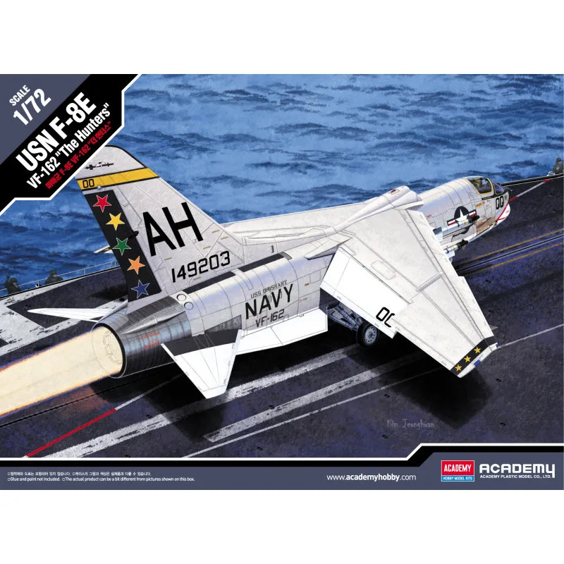 Academy Model Kit lietadlo 12521 - USN F-8E VF-162 "The Hunters" (1:72)
