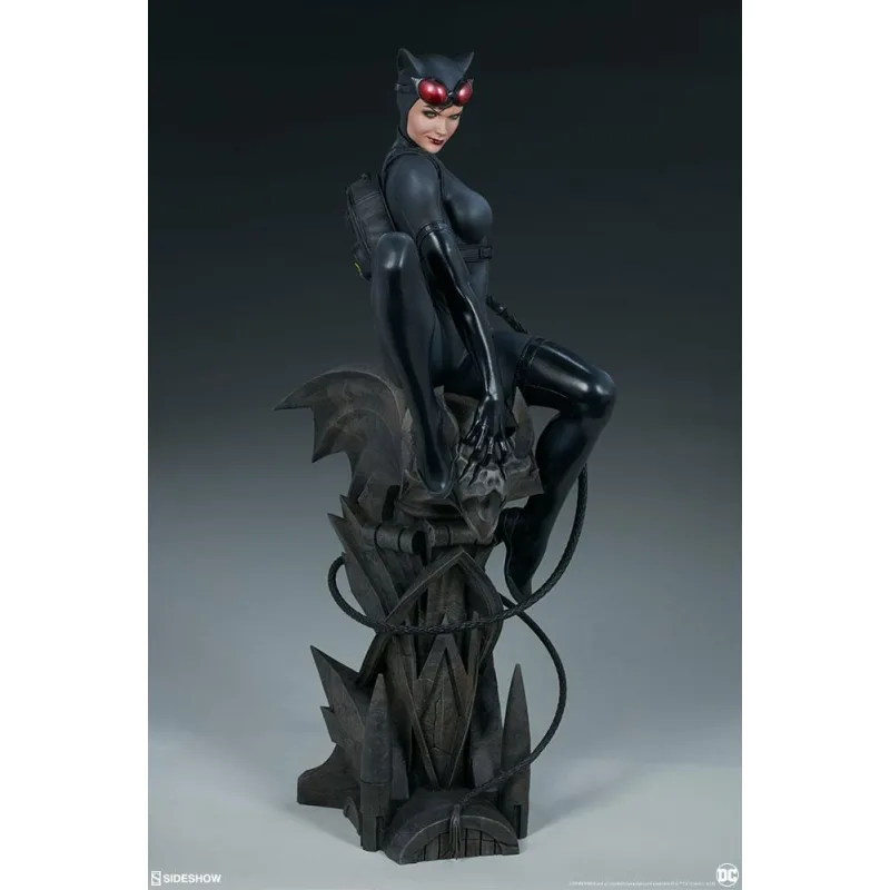 DC Comics Premium Format socha Catwoman 56 cm