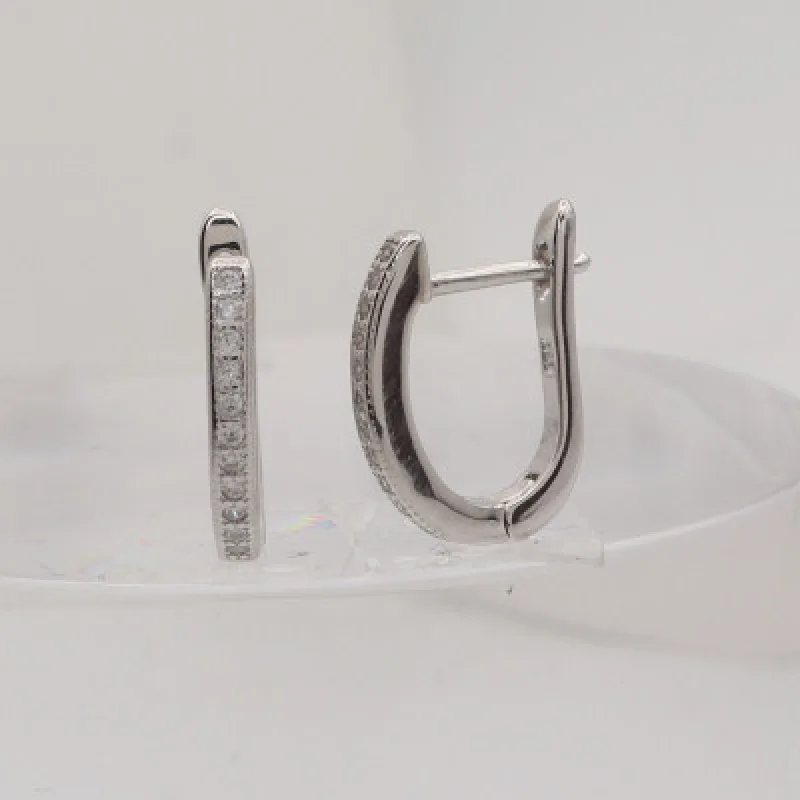 Strieborné náušnice s klasickým zapínaním KA E3948