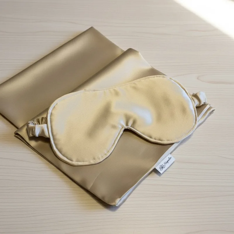 Nopala maska na spaní hedvábná barva champagne