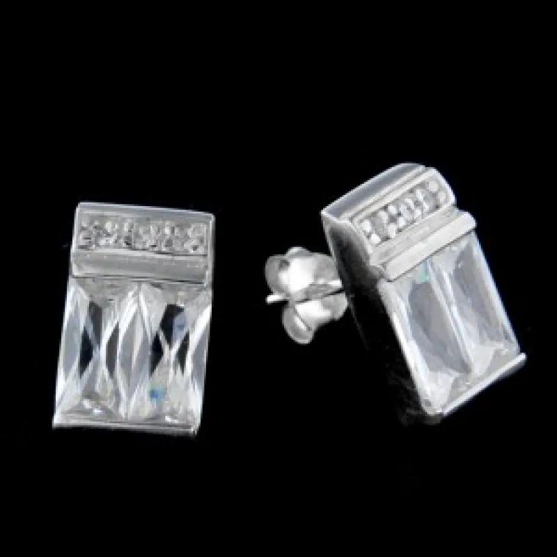 Strieborné náušnice na puzety KA E305