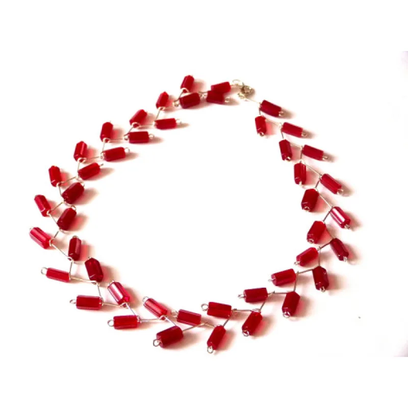 Náhrdelník z korálků - Červená cik-cak