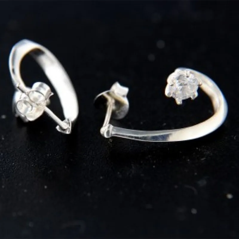 Strieborné náušnice na puzety KA E420