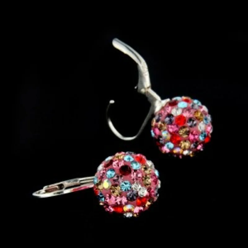 Strieborné náušnice s klasickým zapínaním KA E470